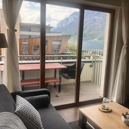 Luxurioeses Galerie-penthouse Direkt Am Walensee Daire